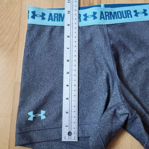 Under Armour Compression Heat Gear Shorts, Gray, Women's, Medium - Picture 4 of 6